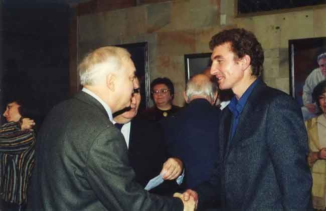 На открытии выставки в Центральном доме актёра. С Сергеем Никитиным, 2000 год.